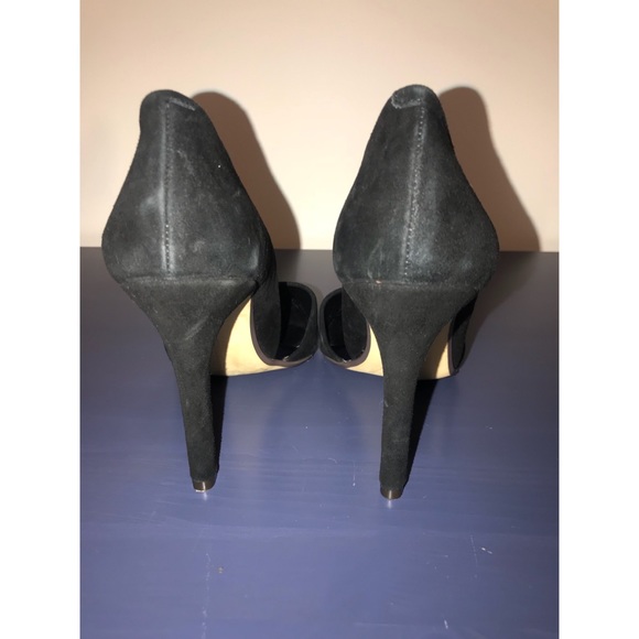 Elegant Banana Republic Suede Heels - Picture 3 of 6
